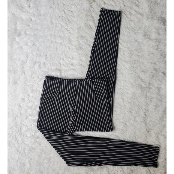 Princess Polly Pinstripe Skinny Pants 4 - Picture 5 of 9